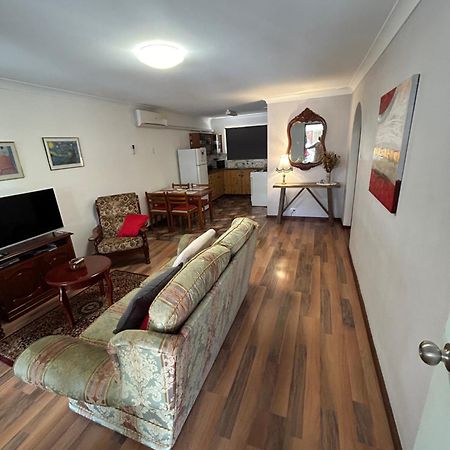Champion Bay Beach Unit, With Own Carport, Geraldton Bagian luar foto