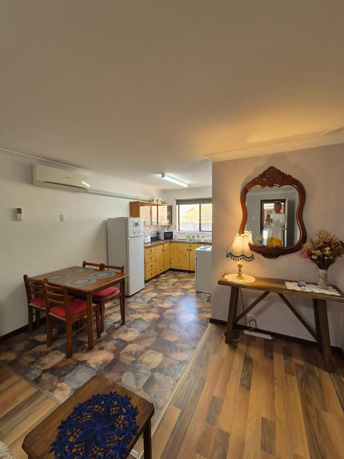 Champion Bay Beach Unit, With Own Carport, Geraldton Bagian luar foto